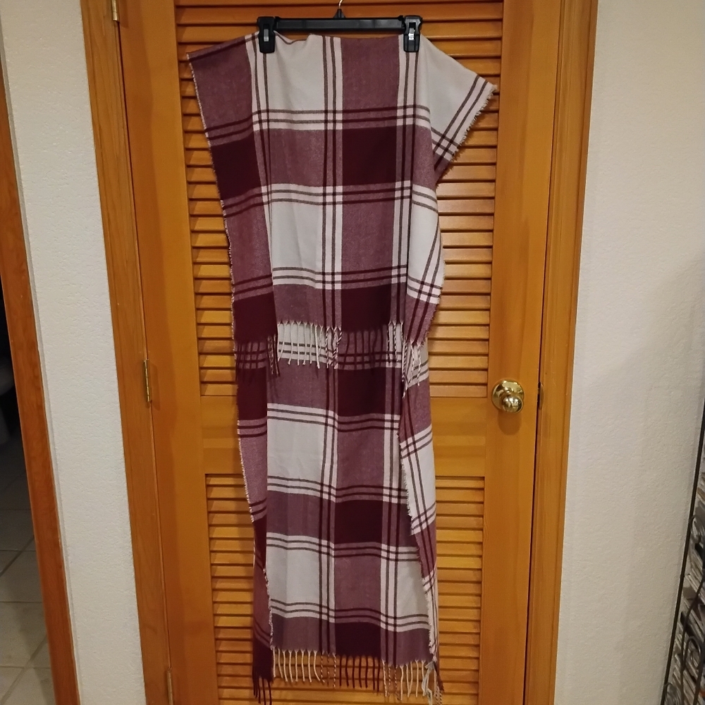 NWT Oversized Banana Republic Beetroot & Ivory Plaid Scarf Firm Price